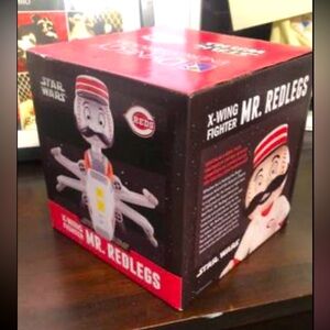 New in box Cincinnati Reds Star Wars X-Wing fighter Mr. red legs bobble head MLB